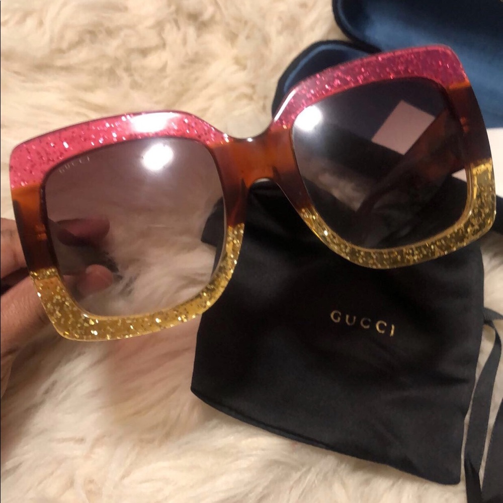 **AUTHENTIC** WOMENS GUCCI SUNGLASSES